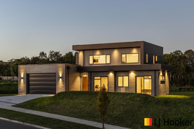 Photo of property in 32 Okaia Drive, Kinloch, Taupo, 3377