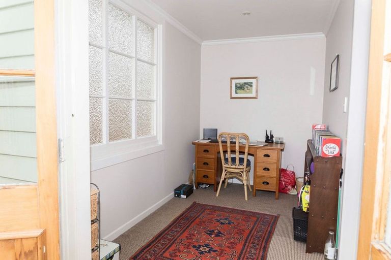 Photo of property in 46 Swinburn Street, Dannevirke, 4930