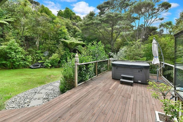 Photo of property in 30 Cochrane Avenue, Arkles Bay, Whangaparaoa, 0932
