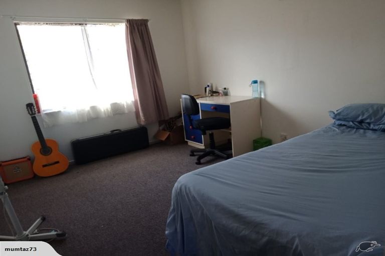 Photo of property in 5 Southview Place, Wattle Downs, Auckland, 2102