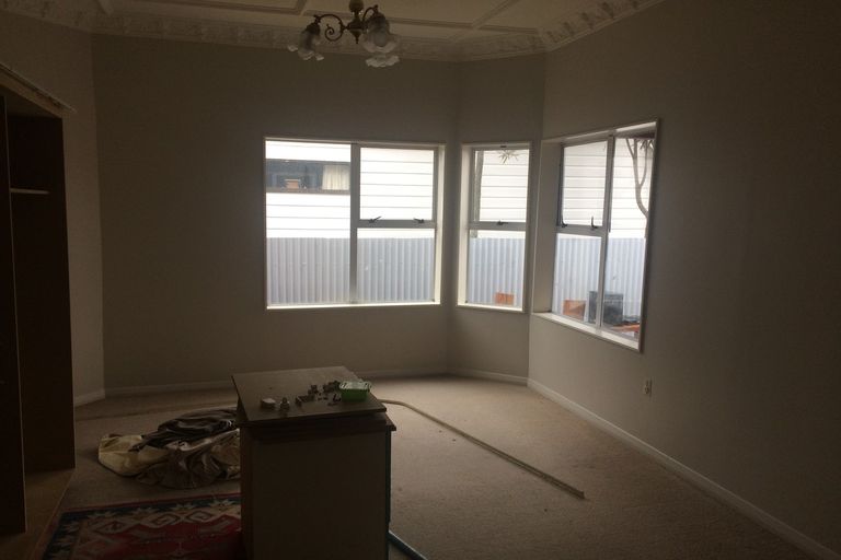 Photo of property in 139 Richardson Street, Saint Clair, Dunedin, 9012