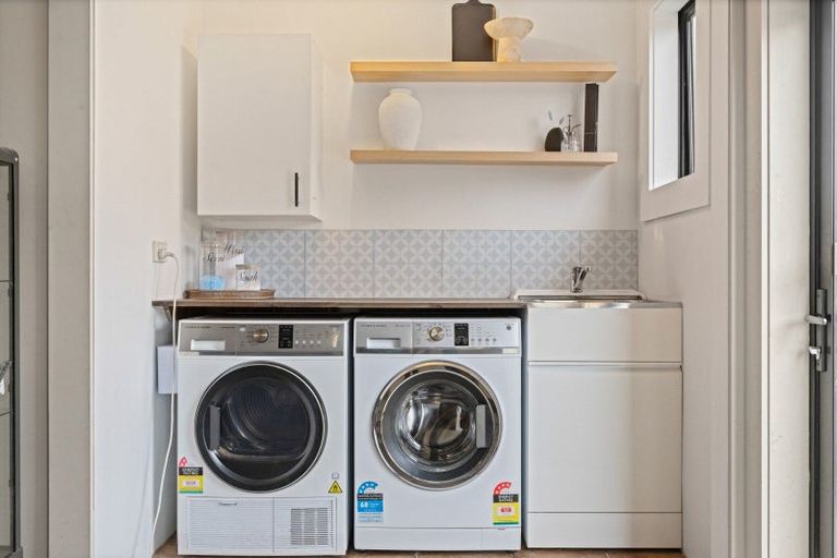 Photo of property in 62 Antrim Street, Cromwell, 9310