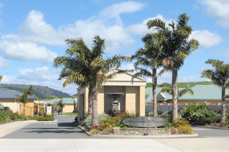 Photo of property in 644 Grenada Street, Papamoa Beach, 3118