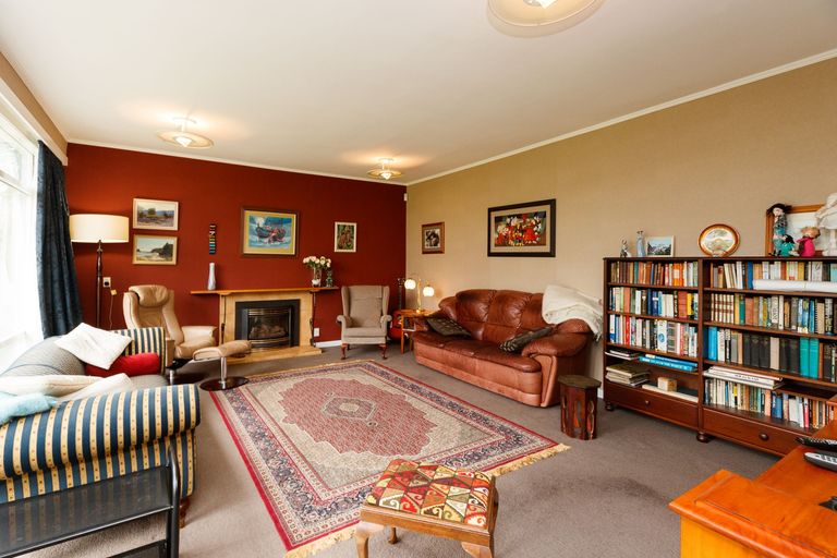 Photo of property in 19 Sheffield Street, Awapuni, Palmerston North, 4412