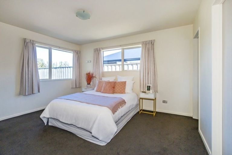 Photo of property in 1 Parklea Avenue, Halswell, Christchurch, 8025