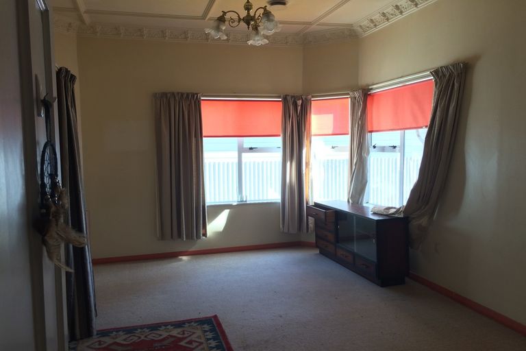 Photo of property in 139 Richardson Street, Saint Clair, Dunedin, 9012