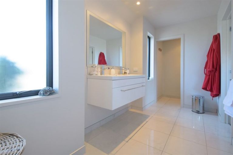 Photo of property in 21 De Bettencor Place, Mount Pisa, Cromwell, 9383