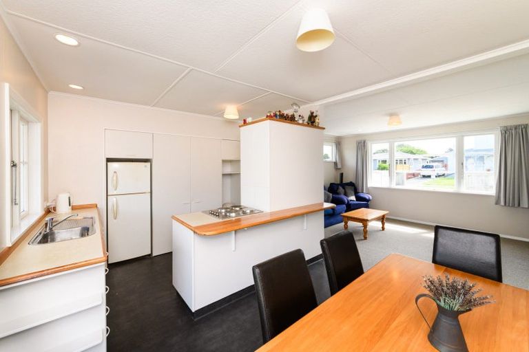 Photo of property in 26 Galway Avenue, Hokowhitu, Palmerston North, 4410