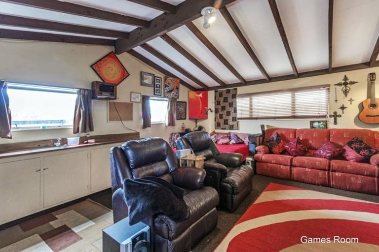 Photo of property in 29 Denise Crescent, Hornby, Christchurch, 8042