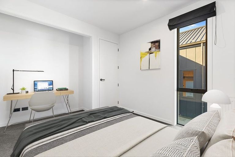 Photo of property in 13 Magpie Place, Lake Hawea, Wanaka, 9382