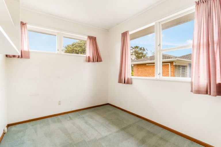 Photo of property in 33 Compton Street, Hillcrest, Auckland, 0627