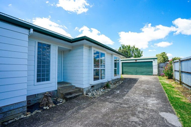 Photo of property in 13 Birdwood Road, Pukekohe, 2120