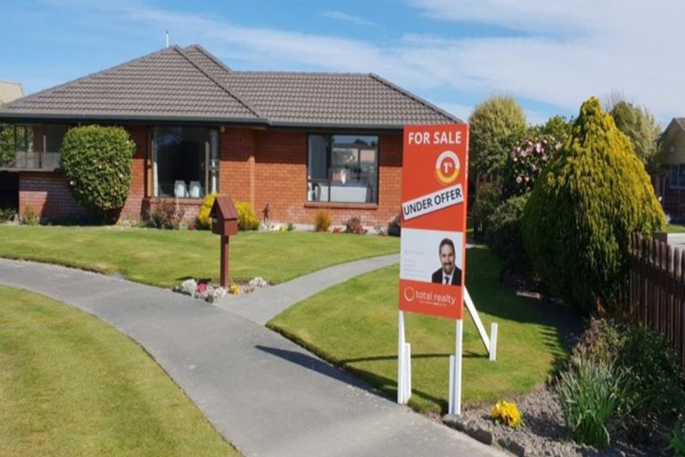 Photo of property in 12 Topaz Place, Bishopdale, Christchurch, 8053