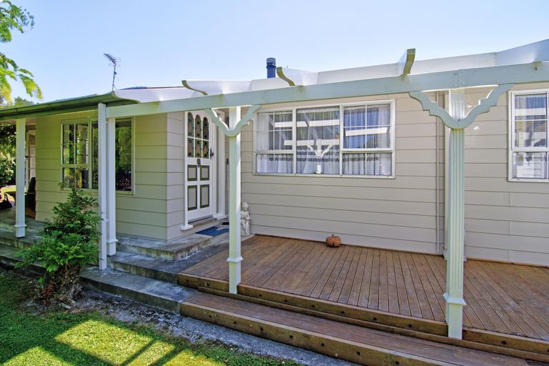 Photo of property in 14 Fraser Street, Masterton, 5810