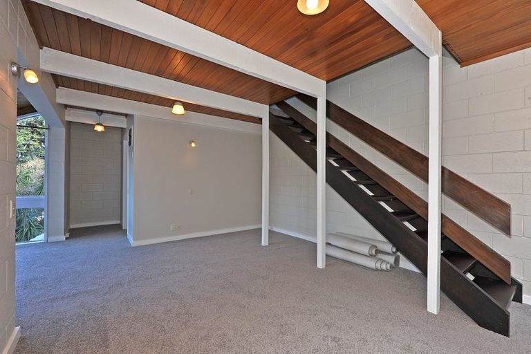 Photo of property in 3 Stowe Hill, Thorndon, Wellington, 6011