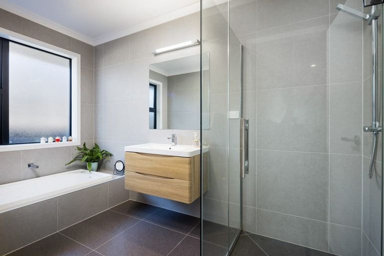 Photo of property in 54 Norfolk Drive, Cambridge, 3434