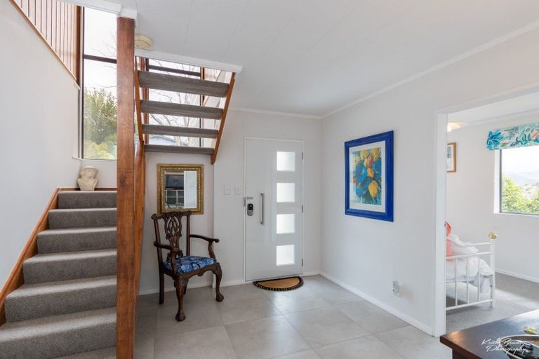 Photo of property in 8 Tapestry Grove, Silverstream, Upper Hutt, 5019