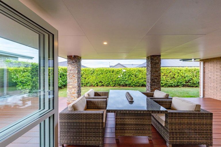 Photo of property in 18 Helen June Avenue, Flagstaff, Hamilton, 3210