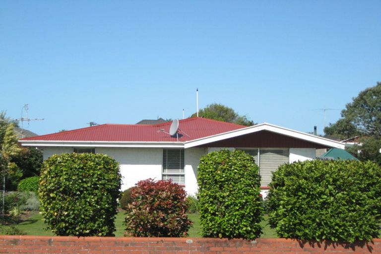Photo of property in 1/318 Main North Road, Redwood, Christchurch, 8051