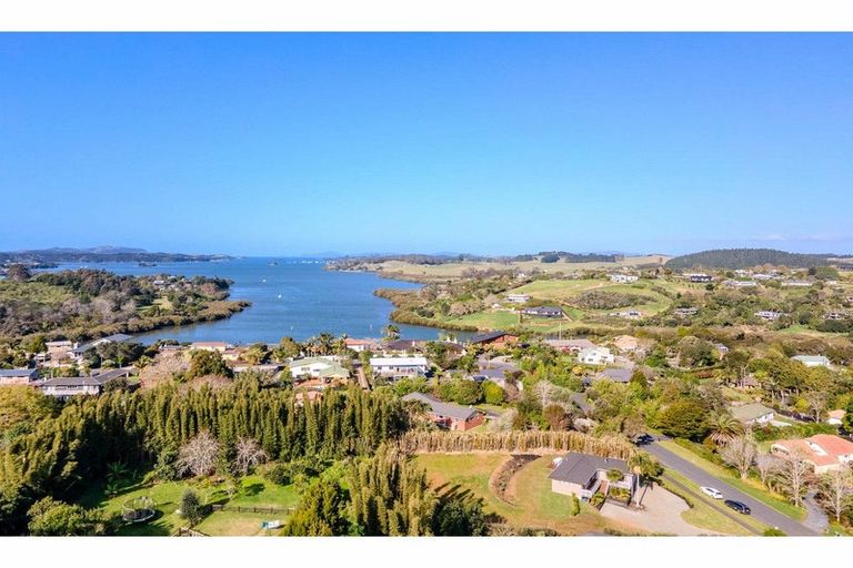 Photo of property in 44b Kendall Road, Kerikeri, 0230
