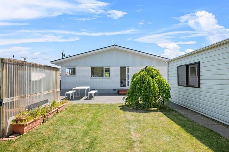 Photo of property in 97 Palmers Road, New Brighton, Christchurch, 8083