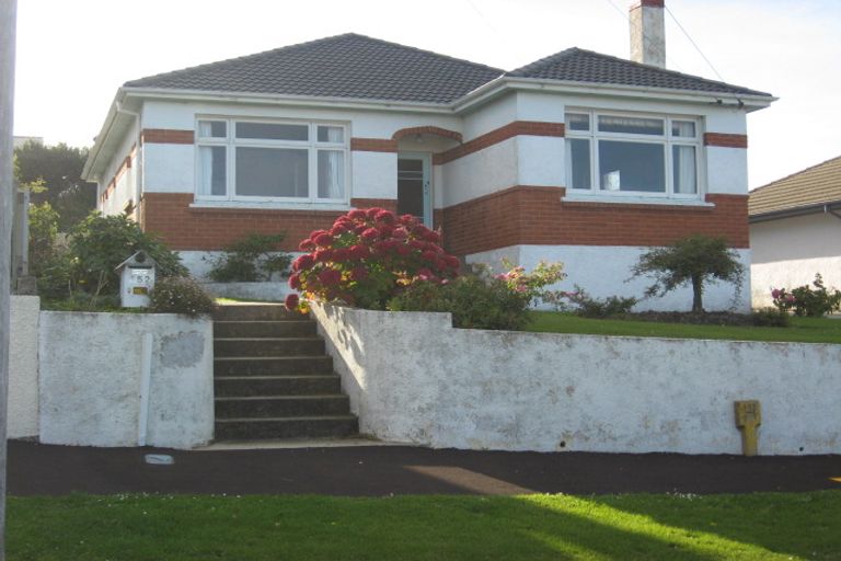 Photo of property in 152 Easther Crescent, Kew, Dunedin, 9012