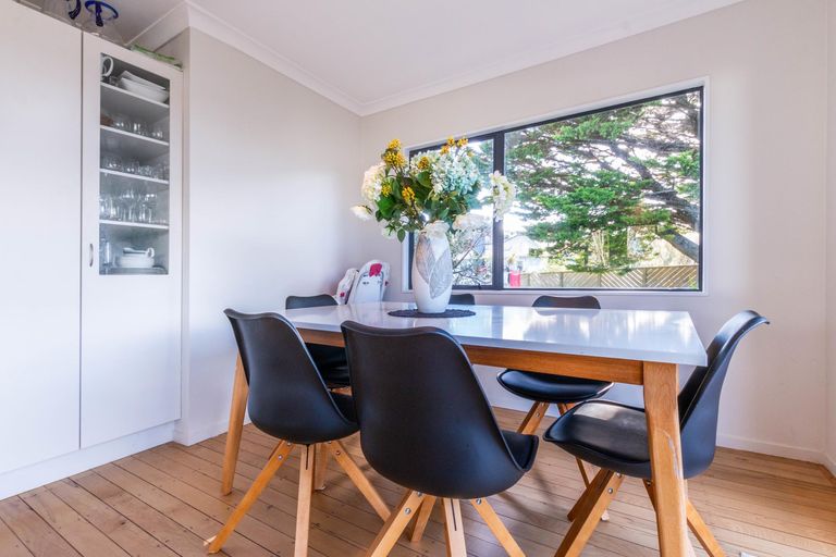 Photo of property in 31 Dillon Street, Waihi Beach, 3611