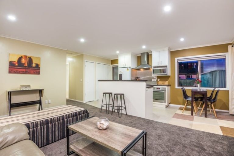 Photo of property in 7 Murchison Street, Island Bay, Wellington, 6023