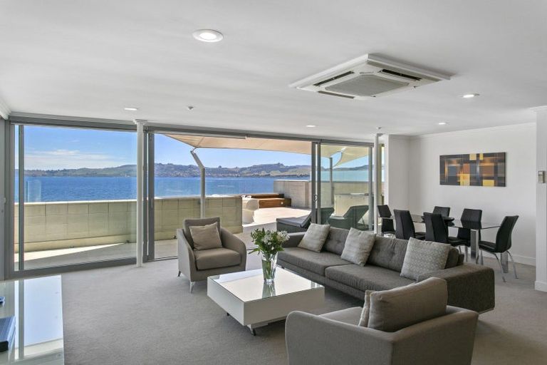 Photo of property in 20/225 Lake Terrace, Waipahihi, Taupo, 3330