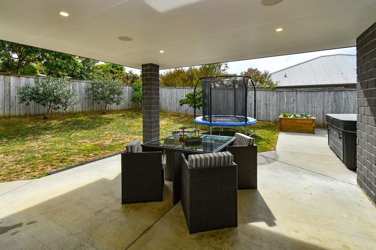 Photo of property in 106 Helenslee Road, Pokeno, 2472