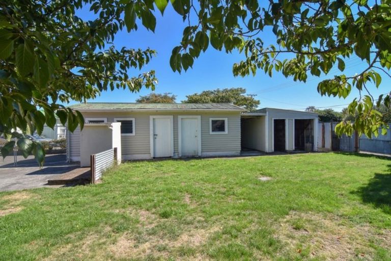Photo of property in 27 Diamond Street, Carterton, 5713