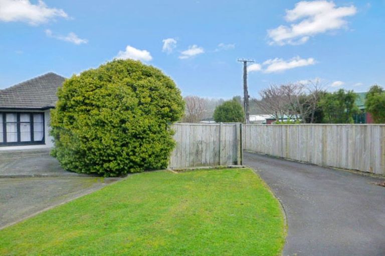 Photo of property in 1070a Fergusson Drive, Clouston Park, Upper Hutt, 5018