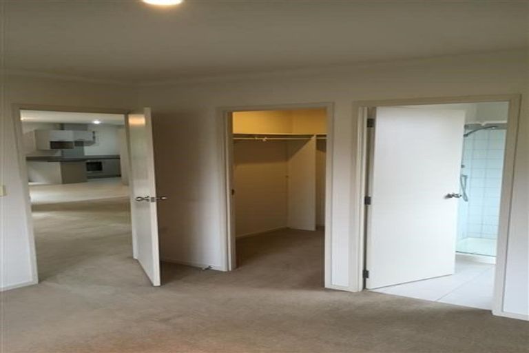 Photo of property in 20a Waione Avenue, Te Atatu Peninsula, Auckland, 0610