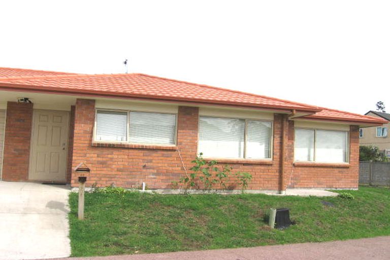 Photo of property in 42 Carlas Way, Ranui, Auckland, 0612