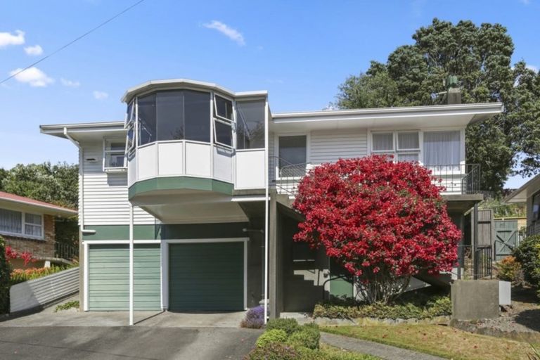 Photo of property in 11 Taunton Place, Lynmouth, New Plymouth, 4310