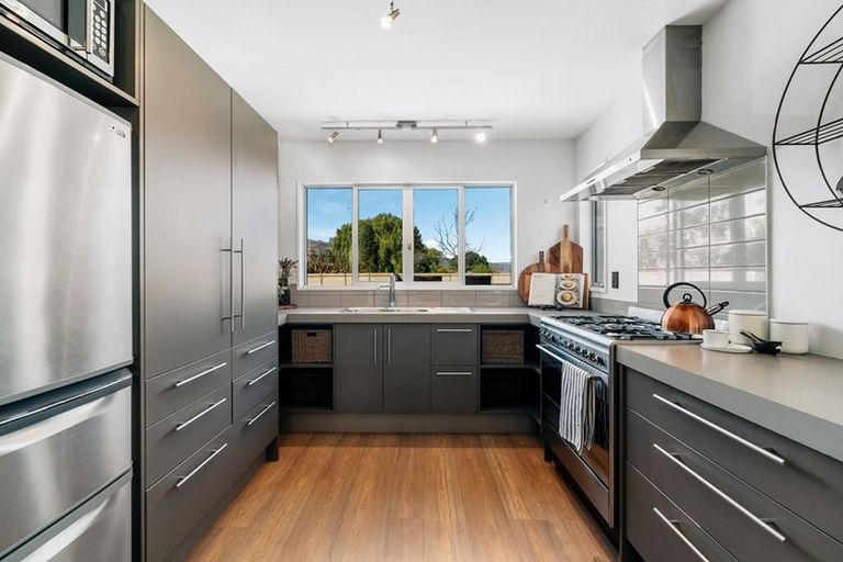 Photo of property in 8 Pisa Moorings Road, Mount Pisa, Cromwell, 9383