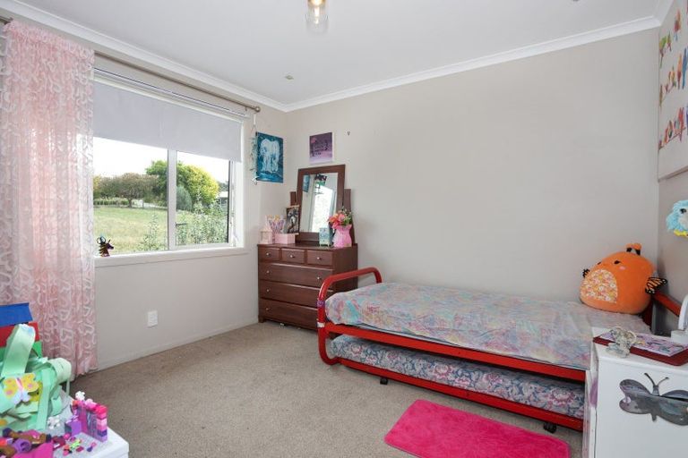 Photo of property in 12 Poplar Grove, Feilding, 4702