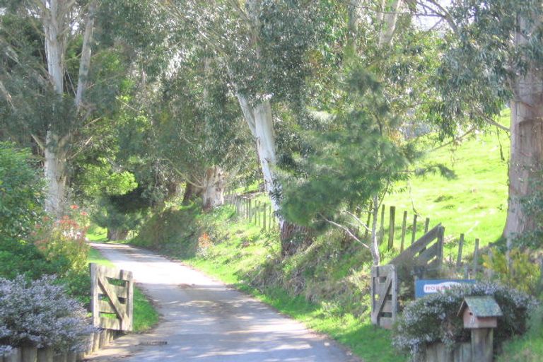 Photo of property in 22 Mountain Road, Western Heights, Rotorua, 3015