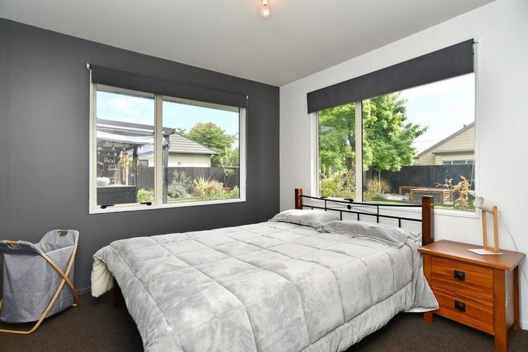 Photo of property in 12 Welsford Street, Woodend, 7610