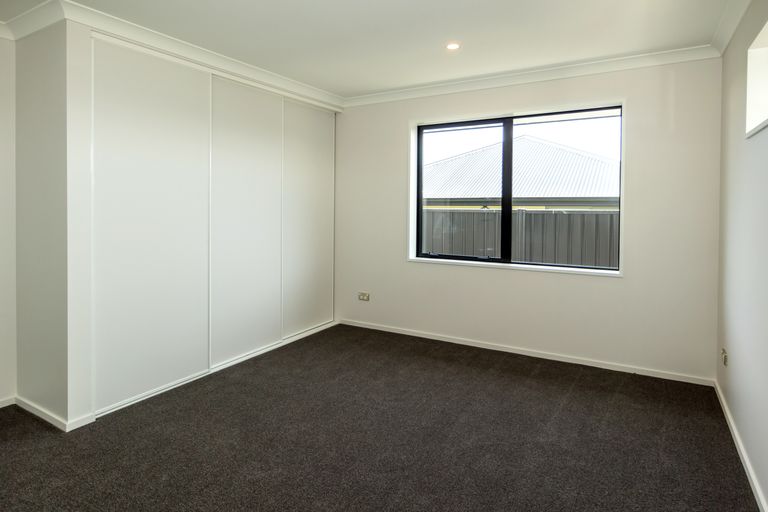Photo of property in 25 Lazarette Loop, Gleniti, Timaru, 7910