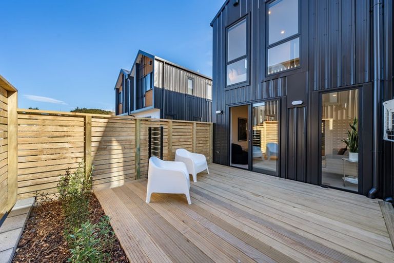 Photo of property in 1/22 Fitzherbert Road, Wainuiomata, Lower Hutt, 5014