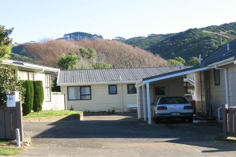 Photo of property in 58 Takapuwahia Drive, Takapuwahia, Porirua, 5022