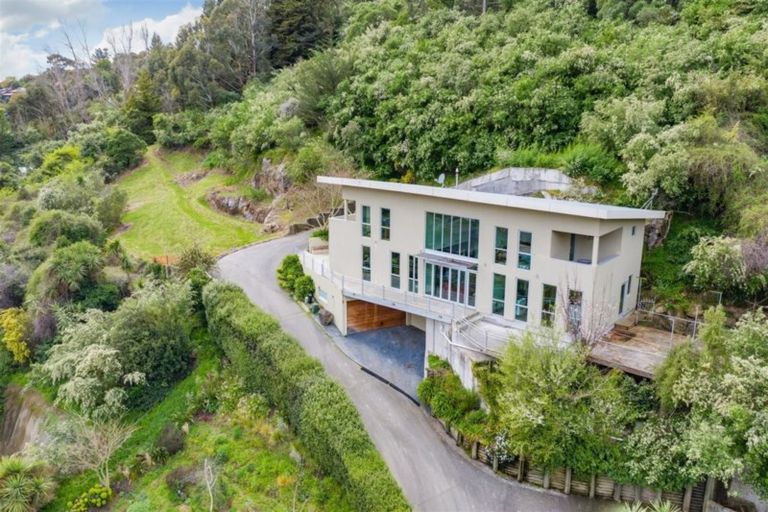 Photo of property in 4 Rockcrest Lane, Cashmere, Christchurch, 8022