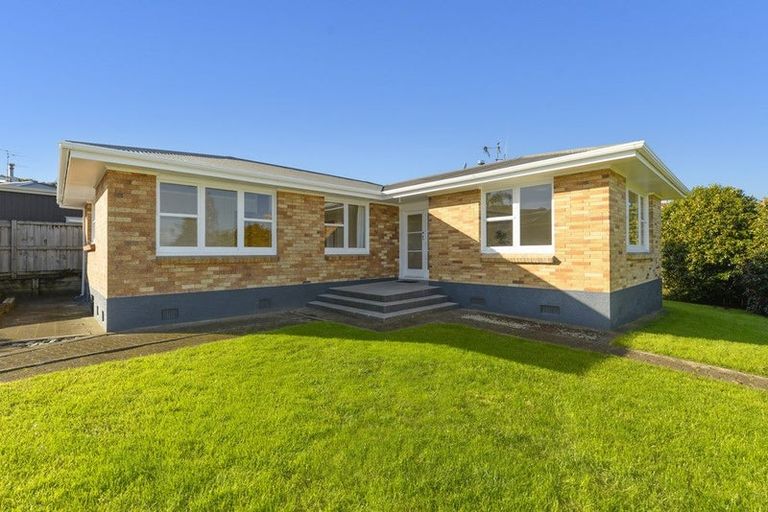 Photo of property in 1 The Drive, Brookfield, Tauranga, 3110