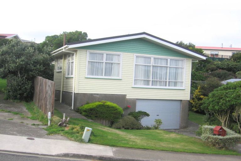 Photo of property in 16 Lomita Road, Johnsonville, Wellington, 6037