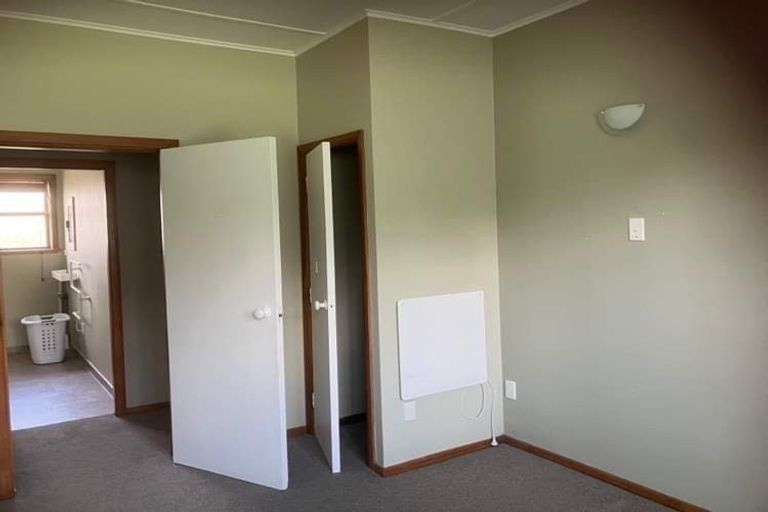 Photo of property in 110 Cambridge Terrace, Fairfield, Lower Hutt, 5011