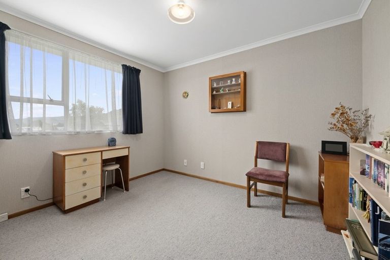 Photo of property in 19 Haylock Grove, Totara Park, Upper Hutt, 5018