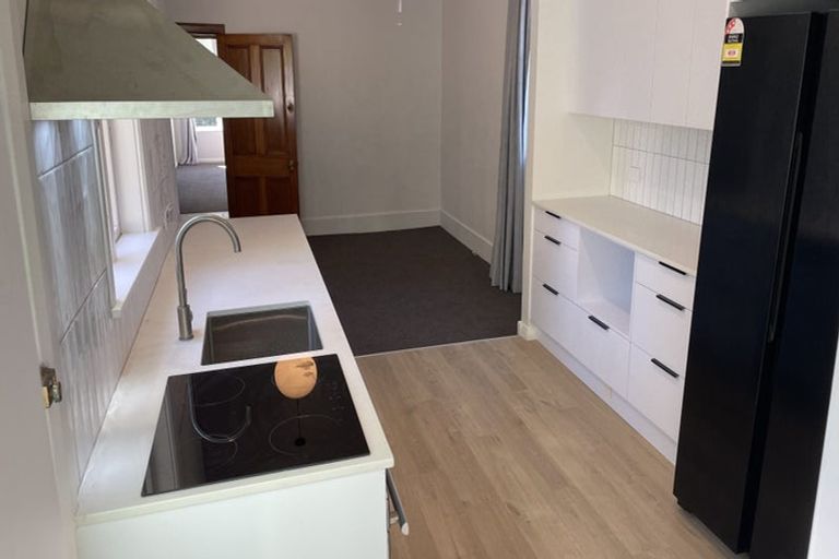 Photo of property in 361 The Terrace, Te Aro, Wellington, 6011