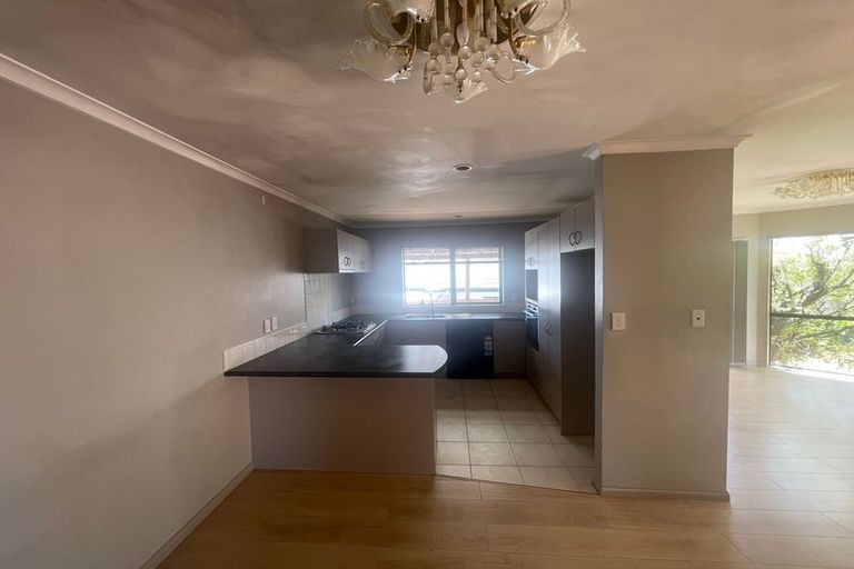 Photo of property in 11 Innisowen Place, Flat Bush, Auckland, 2019