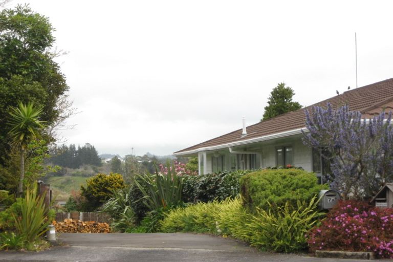 Photo of property in 7a Bushview Place, Upper Vogeltown, New Plymouth, 4310
